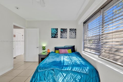 Immobilier commercial à vendre à Miami Beach, Floride: 279.91 m2 № 1035395 - photo 18
