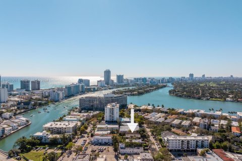 Immobilier commercial à vendre à Miami Beach, Floride: 279.91 m2 № 1035395 - photo 25