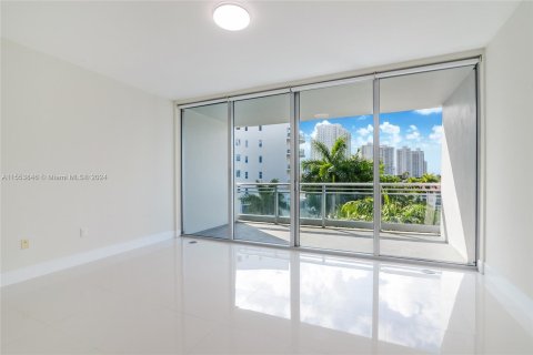 Condominio en venta en Aventura, Florida, 2 dormitorios, 154.5 m2 № 1074259 - foto 4