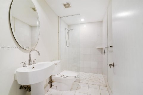 Condominio en venta en Aventura, Florida, 2 dormitorios, 154.5 m2 № 1074259 - foto 13