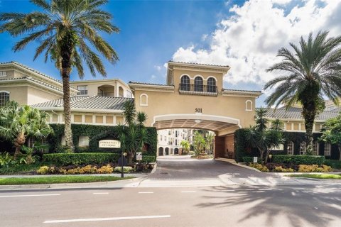 Copropriété à vendre à Tampa, Floride: 2 chambres, 99.68 m2 № 1369856 - photo 1