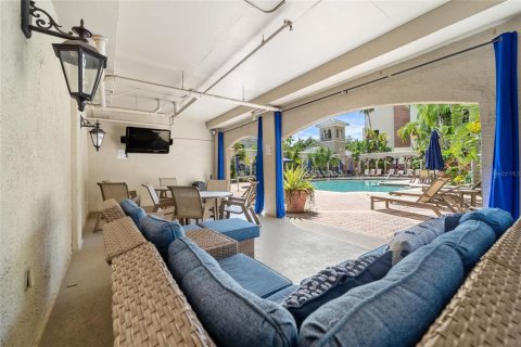 Copropriété à vendre à Tampa, Floride: 2 chambres, 99.68 m2 № 1369856 - photo 12