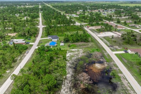 Terreno en venta en Lehigh Acres, Florida № 1296592 - foto 7