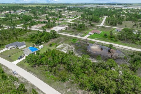 Terreno en venta en Lehigh Acres, Florida № 1296592 - foto 5