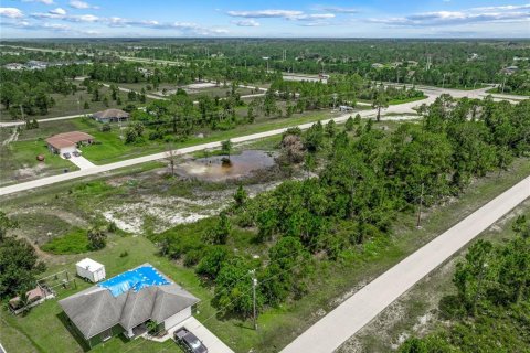 Terreno en venta en Lehigh Acres, Florida № 1296592 - foto 2