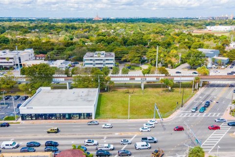 Propiedad comercial en venta en Coral Gables, Florida № 1372537 - foto 2