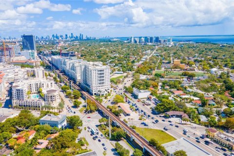 Commercial property in Coral Gables, Florida № 1372537 - photo 7