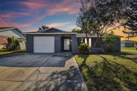 Villa ou maison à vendre à Port Richey, Floride: 3 chambres, 114.64 m2 № 1374525 - photo 2