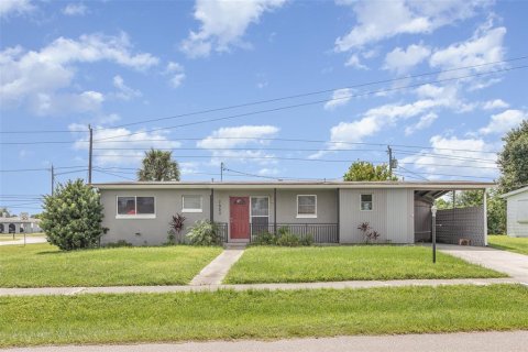 House in North Port, Florida 3 bedrooms, 123.65 sq.m. № 1374526 - photo 1