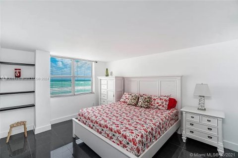 Condominio en venta en Miami Beach, Florida, 1 dormitorio, 76.55 m2 № 1292398 - foto 10