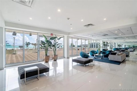 Condominio en venta en Miami Beach, Florida, 1 dormitorio, 76.55 m2 № 1292398 - foto 19