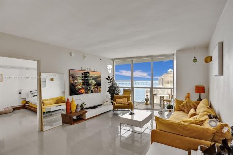 Condominio en venta en Miami, Florida, 1 dormitorio, 96.15 m2 № 1271128 - foto 4