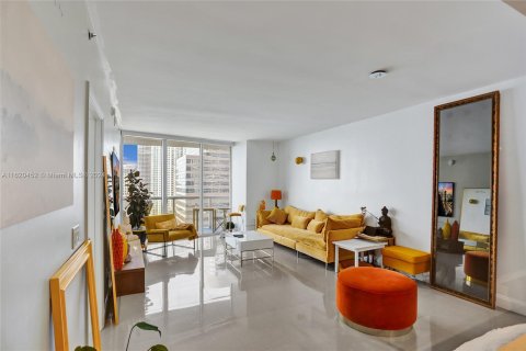 Condominio en venta en Miami, Florida, 1 dormitorio, 96.15 m2 № 1271128 - foto 3