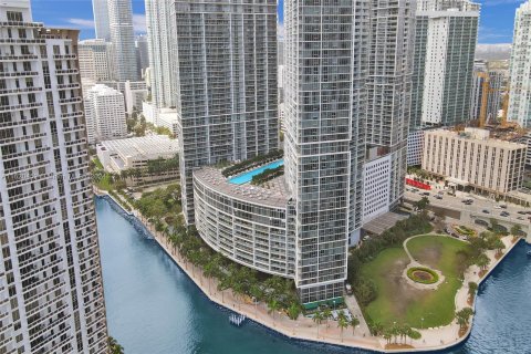 Condo in Miami, Florida, 1 bedroom  № 1271128 - photo 27