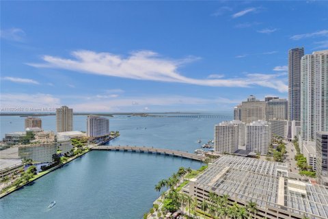 Condominio en venta en Miami, Florida, 1 dormitorio, 96.15 m2 № 1271128 - foto 2