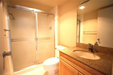 Condo in Aventura, Florida, 2 bedrooms  № 1060472 - photo 15