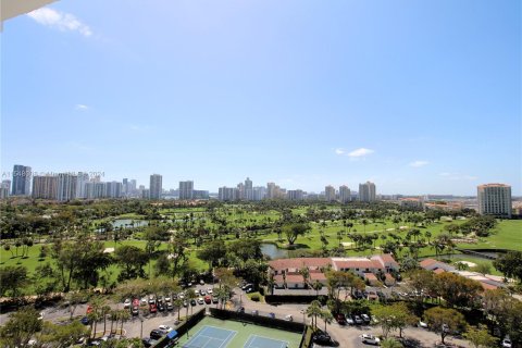 Condo in Aventura, Florida, 2 bedrooms  № 1060472 - photo 1