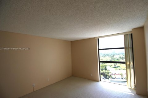 Copropriété à vendre à Aventura, Floride: 2 chambres, 113.62 m2 № 1060472 - photo 10