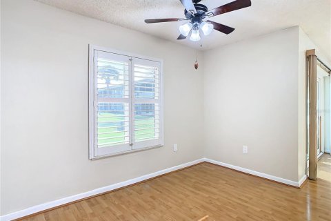 Copropriété à vendre à Saint Petersburg, Floride: 1 chambre, 69.21 m2 № 1372173 - photo 13