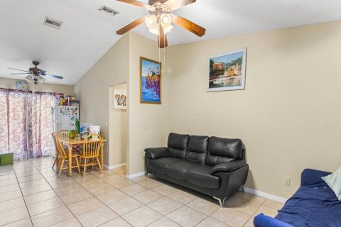 Casa en venta en Vero Beach, Florida, 3 dormitorios, 98.85 m2 № 1161994 - foto 18