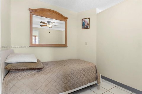 Купить кондоминиум в Майами, Флорида 1 спальня, 66.89м2, № 1067817 - фото 7