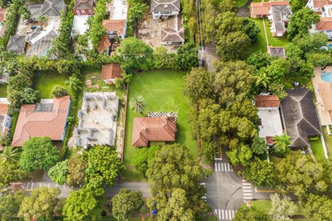 Land in Coral Gables, Florida № 1410699 - photo 13