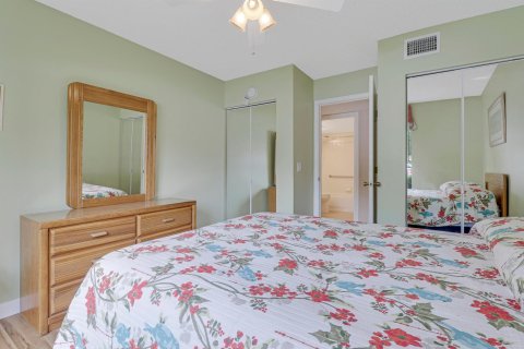 Condo in Palm City, Florida, 3 bedrooms  № 1044034 - photo 5