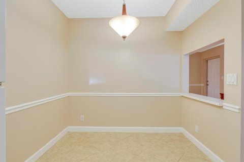 Condo in Palm City, Florida, 3 bedrooms  № 1044034 - photo 17