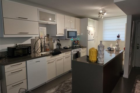 Condominio en venta en Lauderhill, Florida, 2 dormitorios, 102.19 m2 № 1044035 - foto 21