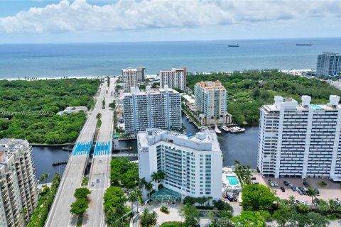 Condominio en venta en Fort Lauderdale, Florida, 1 dormitorio, 54.44 m2 № 1237035 - foto 3