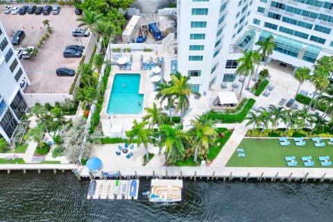 Condo in Fort Lauderdale, Florida, 1 bedroom  № 1237035 - photo 11