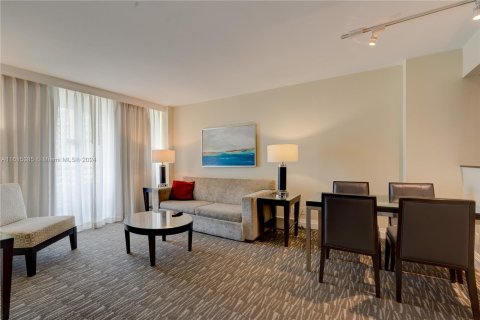 Condo in Fort Lauderdale, Florida, 1 bedroom  № 1237035 - photo 21