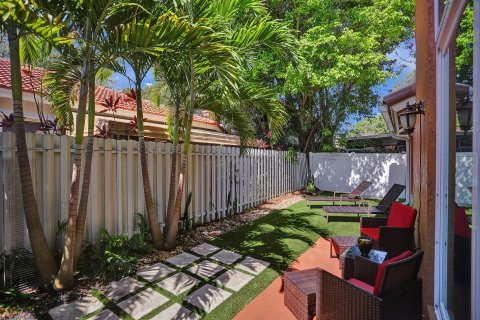 Villa ou maison à vendre à Pompano Beach, Floride: 4 chambres, 204.85 m2 № 1029726 - photo 4