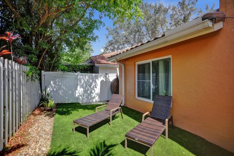 Villa ou maison à vendre à Pompano Beach, Floride: 4 chambres, 204.85 m2 № 1029726 - photo 3