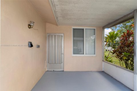 Casa en venta en Tamarac, Florida, 2 dormitorios, 100.52 m2 № 1065317 - foto 21