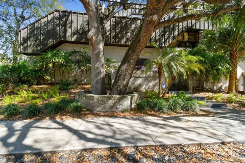 Condominio en venta en Tampa, Florida, 3 dormitorios, 261.98 m2 № 1025487 - foto 1