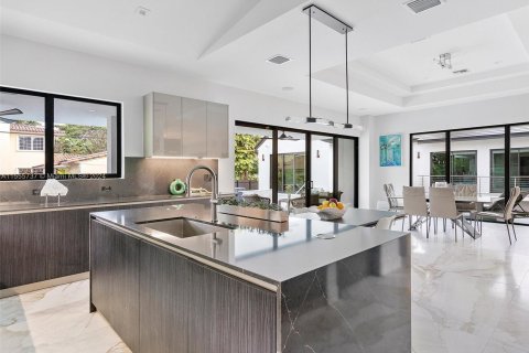Casa en venta en Miami Shores, Florida, 5 dormitorios, 409.33 m2 № 1077250 - foto 15
