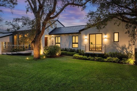 Casa en venta en Miami Shores, Florida, 5 dormitorios, 409.33 m2 № 1077250 - foto 1