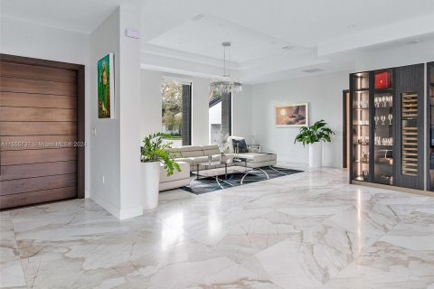 Casa en venta en Miami Shores, Florida, 5 dormitorios, 409.33 m2 № 1077250 - foto 22