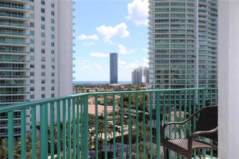 Condo in Aventura, Florida, 3 bedrooms  № 1044675 - photo 9