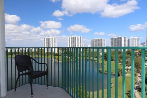 Condo in Aventura, Florida, 3 bedrooms  № 1044675 - photo 8