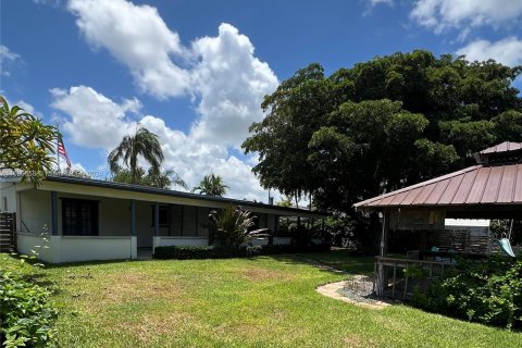 House in Cutler Bay, Florida 3 bedrooms, 154.78 sq.m. № 1291390 - photo 30