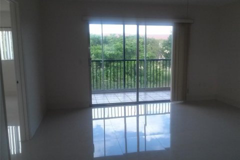 Condominio en venta en Pembroke Pines, Florida, 2 dormitorios, 112.13 m2 № 1068015 - foto 13