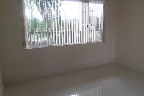 Condominio en venta en Pembroke Pines, Florida, 2 dormitorios, 112.13 m2 № 1068015 - foto 10