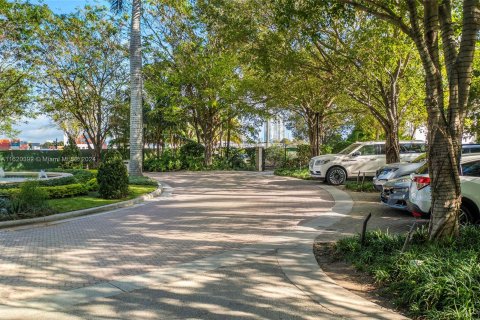 Land in Fisher Island, Florida № 1241729 - photo 18