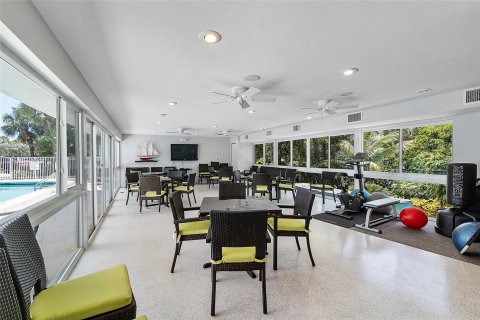 Condominio en venta en Hillsboro Beach, Florida, 1 dormitorio, 53.42 m2 № 1027057 - foto 5