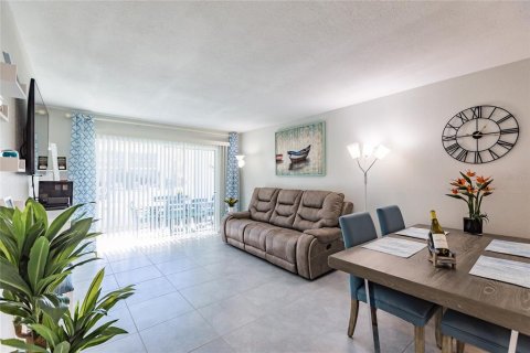 Copropriété à vendre à Punta Gorda, Floride: 2 chambres, 95.22 m2 № 1165714 - photo 7