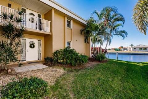 Copropriété à vendre à Punta Gorda, Floride: 2 chambres, 95.22 m2 № 1165714 - photo 2