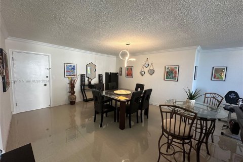 Copropriété à vendre à Hollywood, Floride: 2 chambres, 134.15 m2 № 1064882 - photo 19