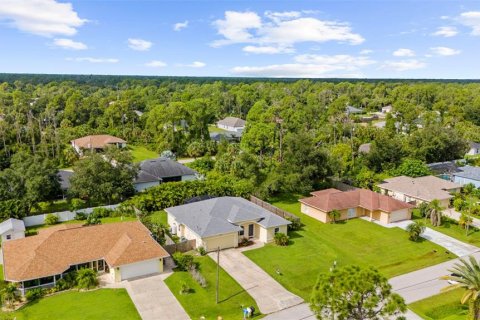 House in North Port, Florida 3 bedrooms, 158.77 sq.m. № 1372207 - photo 27